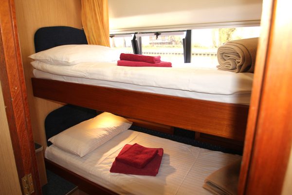 Lady Elizabeth Bunk Beds Cabin