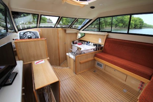 Lady Jennifer Saloon Galley