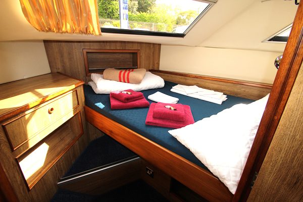 Lady Keeleigh Front Cabin