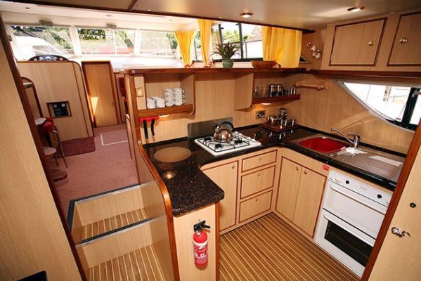 LADY ANNALISE GALLEY